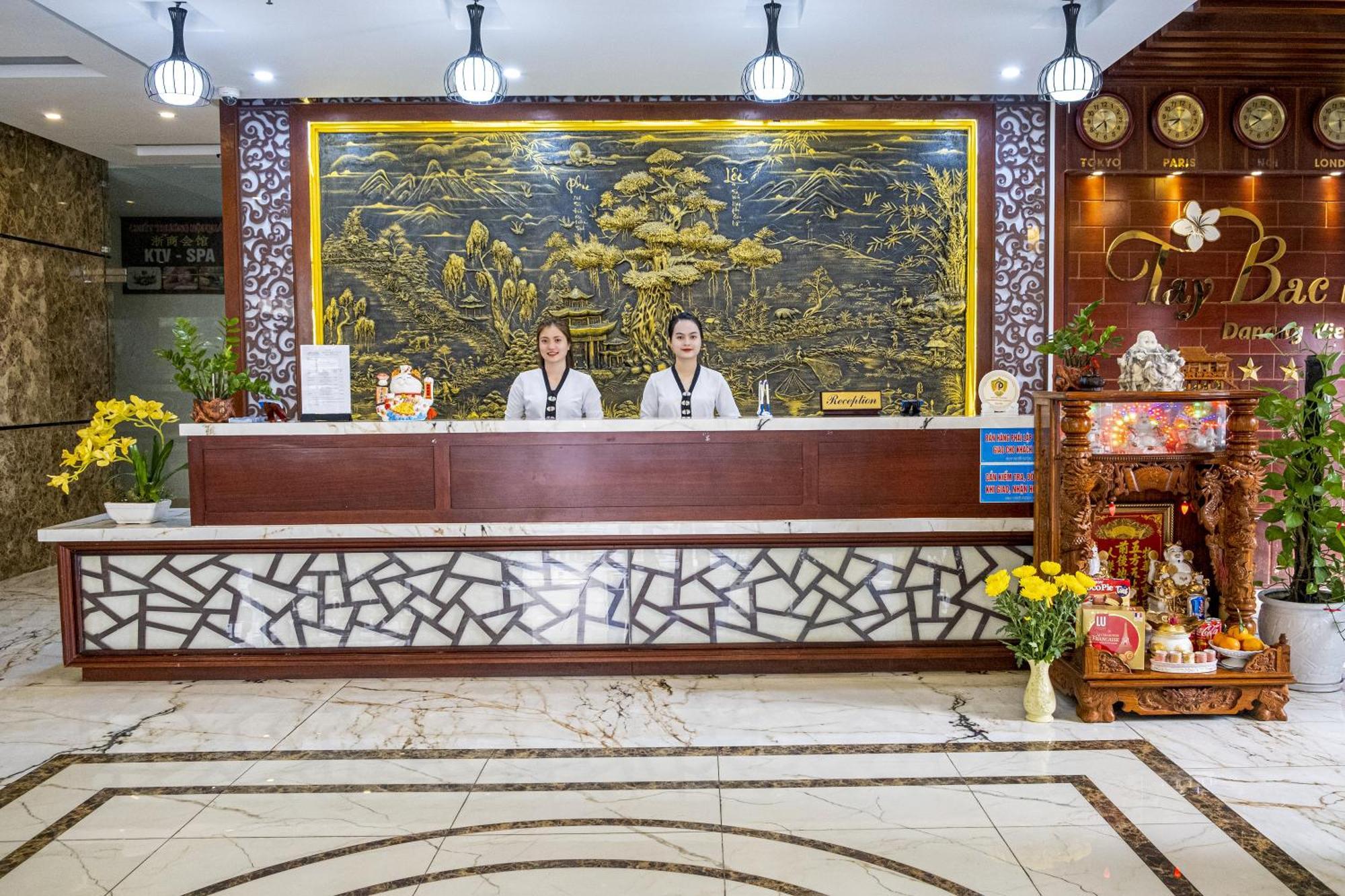 Tay Bac Hotel Da Nang Buitenkant foto
