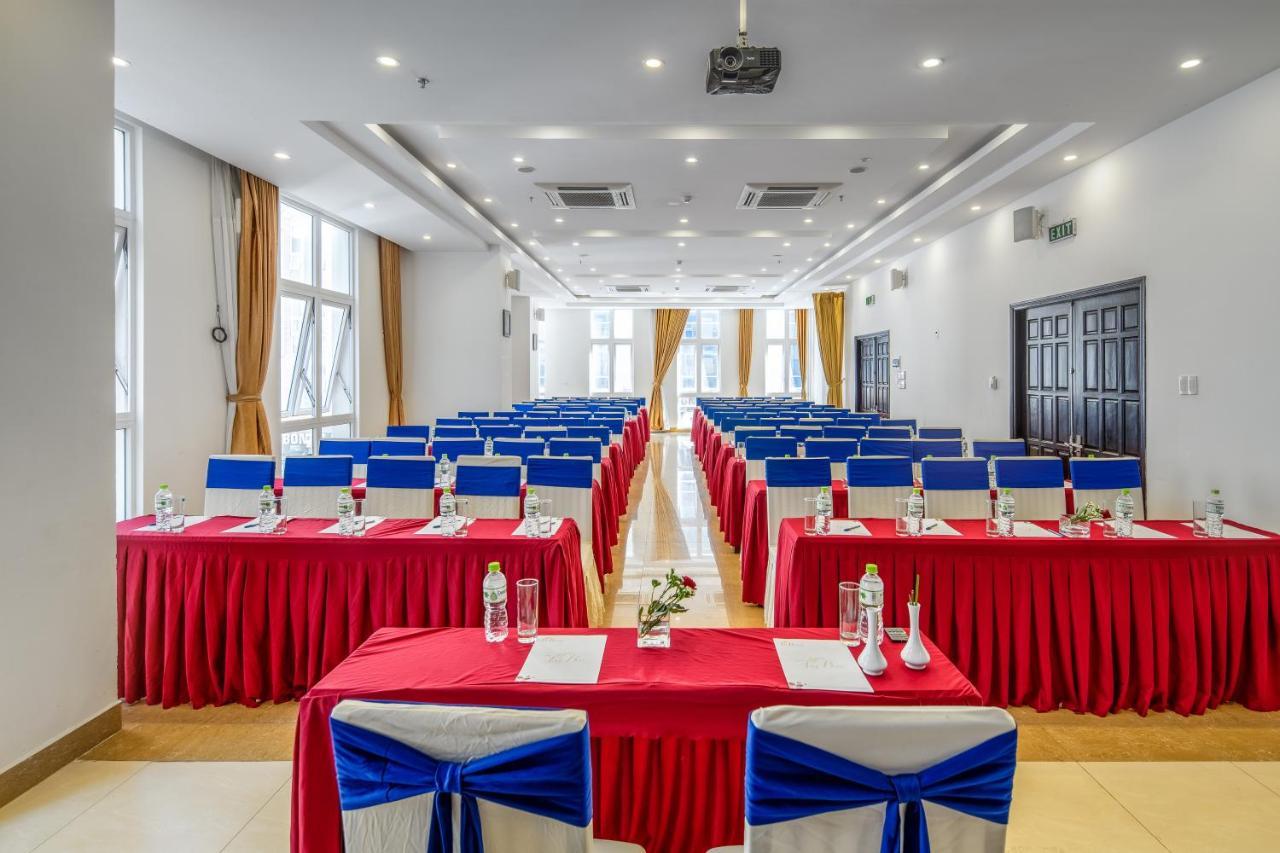 Tay Bac Hotel Da Nang Buitenkant foto